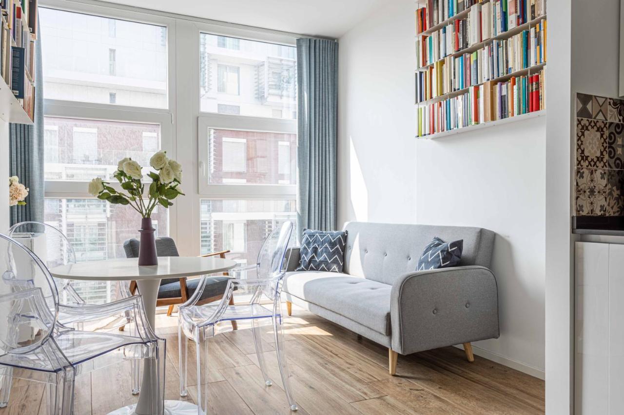 Luxnest I Porta Nuova - Via Pirelli Milaan